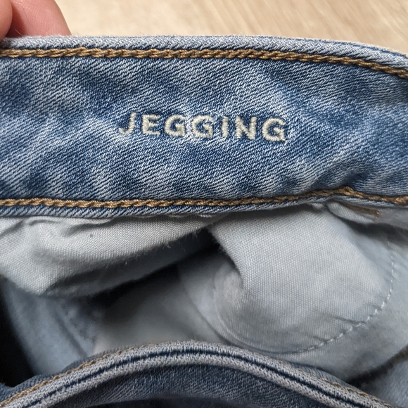 American Eagle Outfitters Jegging Jeans Size 2 Short - Picture 8 of 9